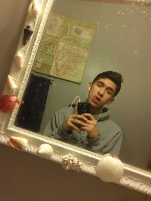 joshuaperez1681's profile picture. 