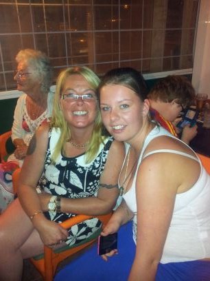 cath422's profile picture. 