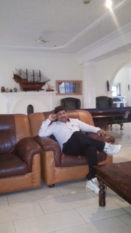 hiteshviradiya3's profile picture. 