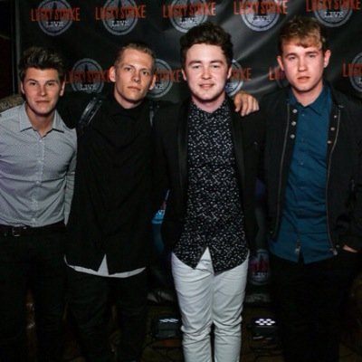 Love boybands such as Union J, The wanted, One direction, The Vamps, bars and melody, overload and Harvey! Nathan todd and Bailey Mcconell❤️