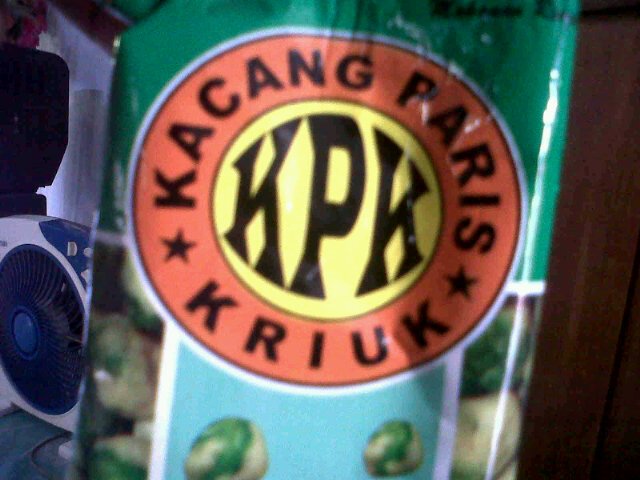 Jika Kebohongan ditutup dengan Kebohongan yang lain, Kita kan menjumpai Pribadi jujur yang bertopeng dan Munafik