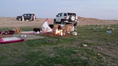 ‏الواجب انك ما تخفي علي شي...خوف(ن) علي من القلق والوهامة... ...أن ما وفيت برفقتك دامني حي...مانيب شافعلك نهار القيامة...!