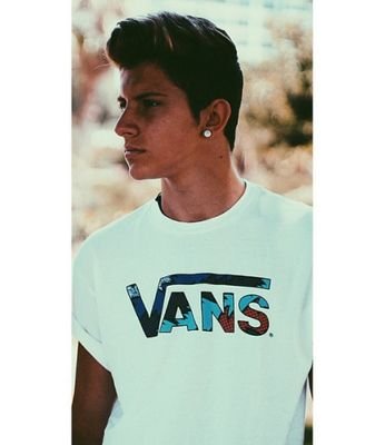 Pequeña oompaloompa , club de fans Jonan Perrea , el mejor del mundo. Seguir en twitter e instagram a Mr. Wonka → @jonanperrea . Jonan sigueme parfavar