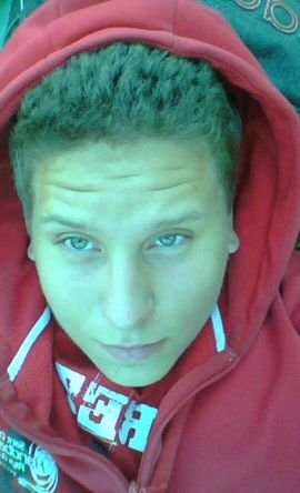 2OAVRIL2O13's profile picture. 