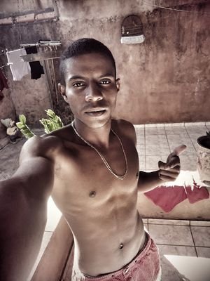 felicidade cade?