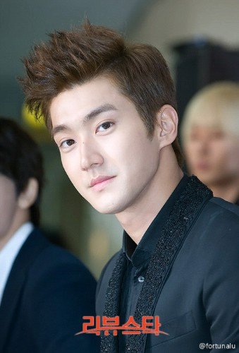 Evysimz's profile picture. plezzz...follow me...i will follow you back..