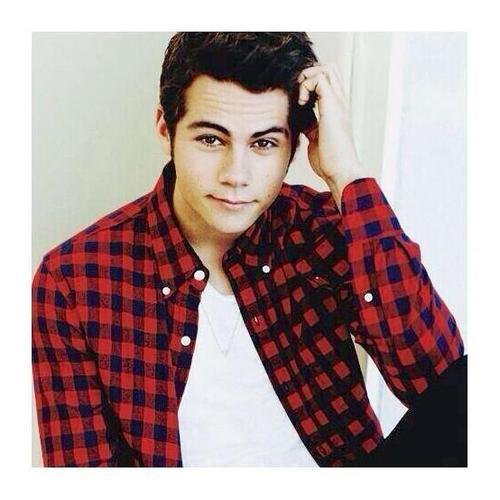 dylan o'brien,single,sexy.