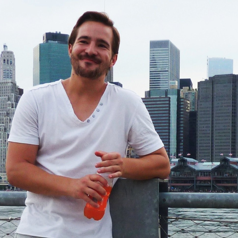 lo_gasser's profile picture. 