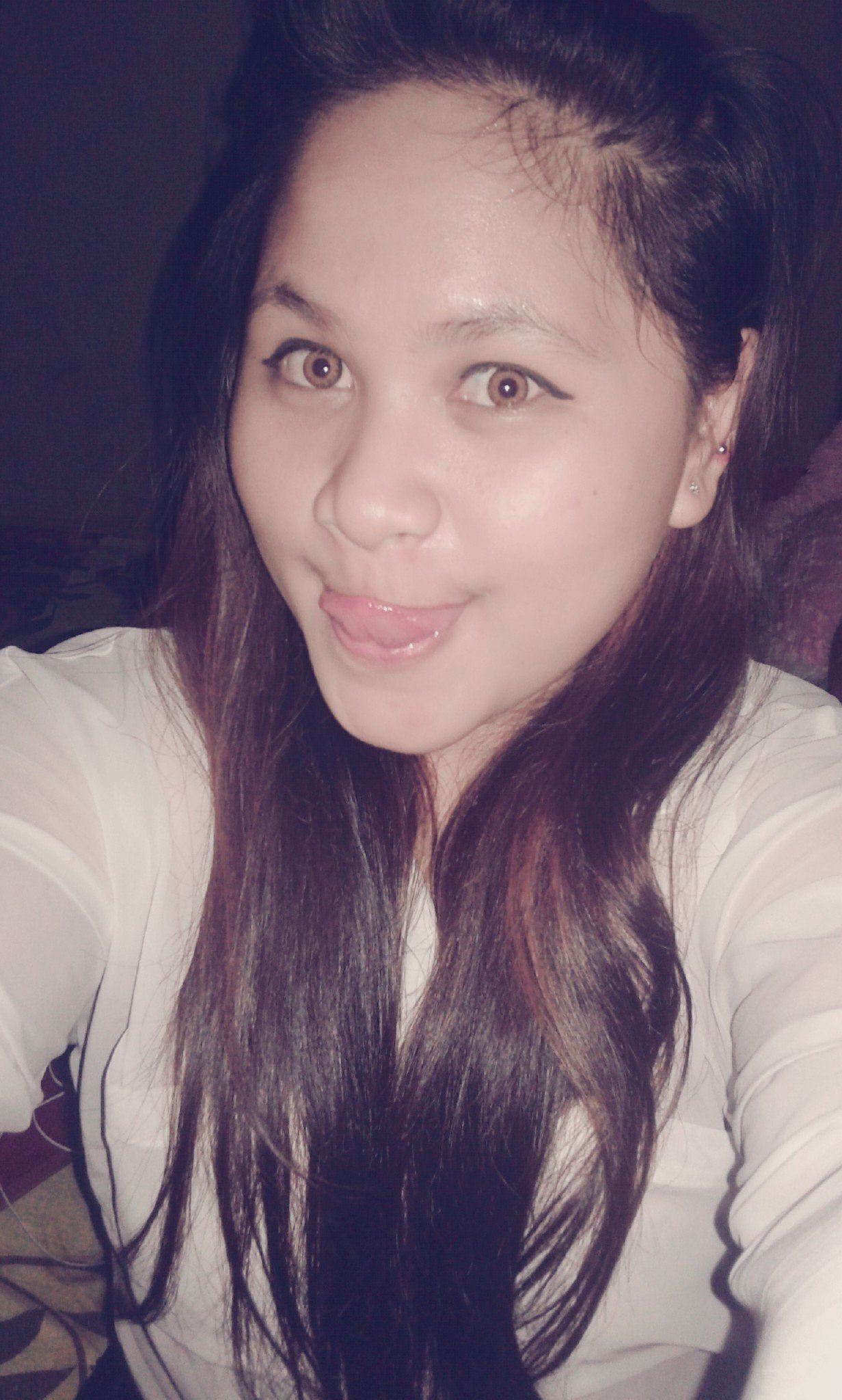 Follow my new account @ChynthiaWatania