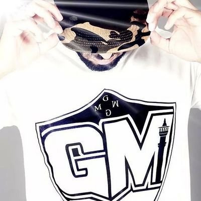 Generation Muslim est une marque streetwear. 
Generation Muslim ose porter tes valeurs.