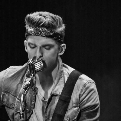 idk i just really like cody simpson