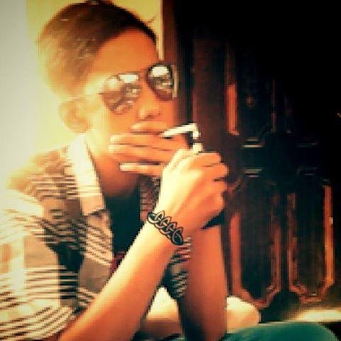 A smile can solve many problems, and still able to make us avoid many problems.