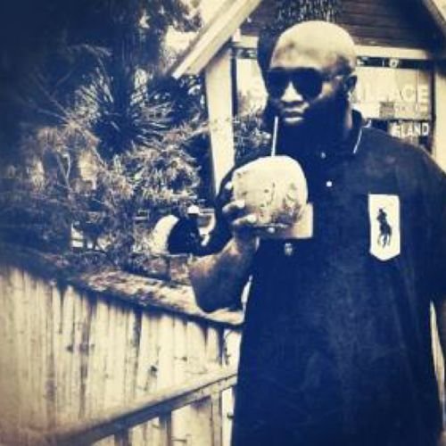 _TheInfluencer's profile picture. Muslim. International dope fashion dealer. Mentor for kids & ex offenders. Member of the League of Shadows. Rewriting my past to make the future better.