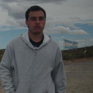 Periodista deportivo y fanático de Racing. Estudiante del Profesorado de Lengua y Literatura