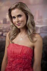 GothamNightBird's profile picture. We love life, not because we are used to living but because we are used to loving. ||DC OC|| #Single