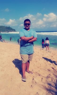 dessantorizky's profile picture. Play hard work hard