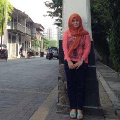 CenCendut's profile picture. 