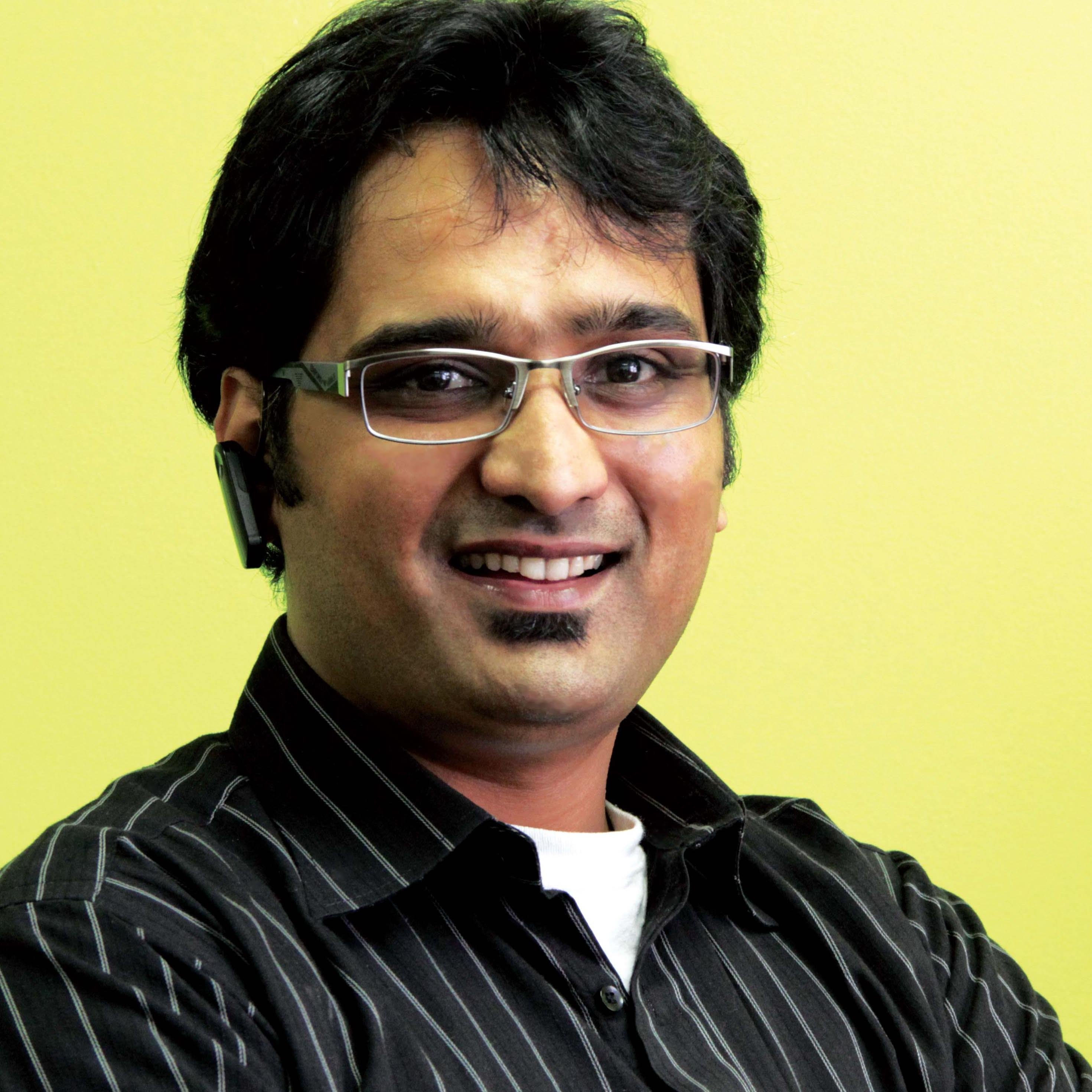 desitalkchicago's profile picture. 