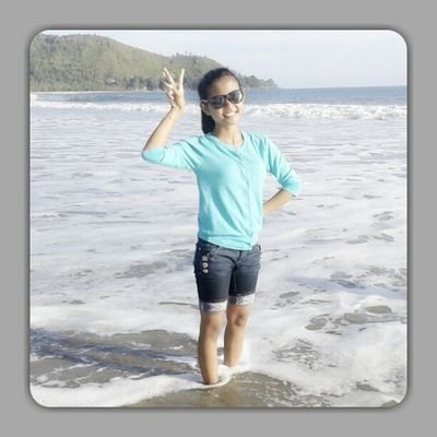 IG : melatieka123. Path : Melati Eka Agustin. PIN :  73F4C983 BLOG : http://t.co/gutDcgRVNC