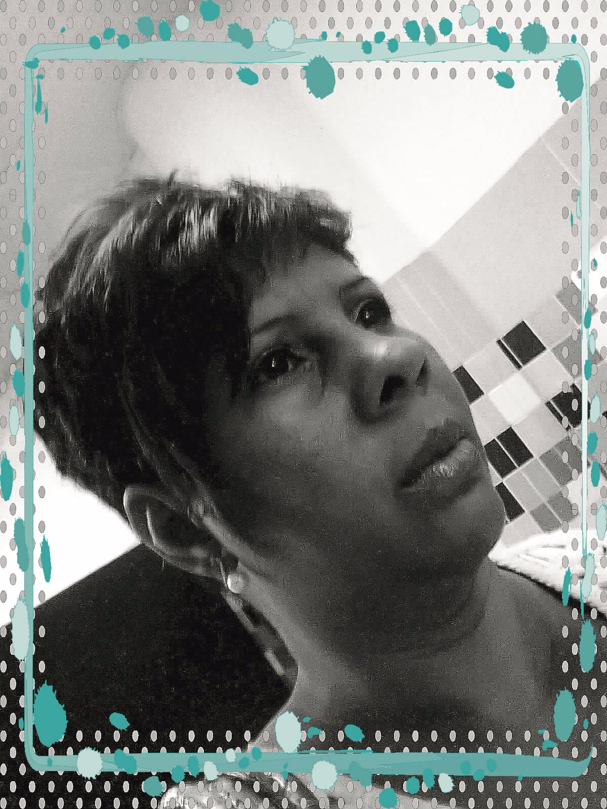 MaribelSueroC's profile picture. Economista, Política y Emprendedora. Comprometida con el desarrollo sostenible equitativo y el medio ambiente.  Jehová bendice y guía mi familia.