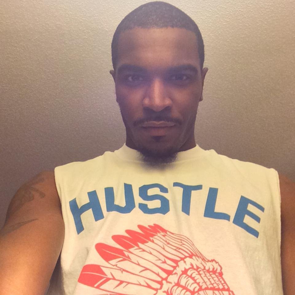 Ambition is a Way of LIFE, It's a MindSet #FollowMe #CaNCeR♋         Make It Hard To Spot the GENERAL By WORKING like a SOLIDER
