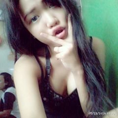 Nama gue Lisa hoby gue maen makan :) gua tinggal di tangerang kota sekolah gua kelas 2smk