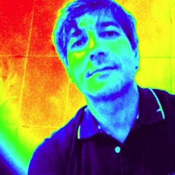 General Manager at Costa d'Oro SpA. passion for beuty and sport Triathlon