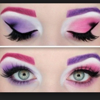 Helping you find out the makeup to do http://t.co/02pxrOJDRw