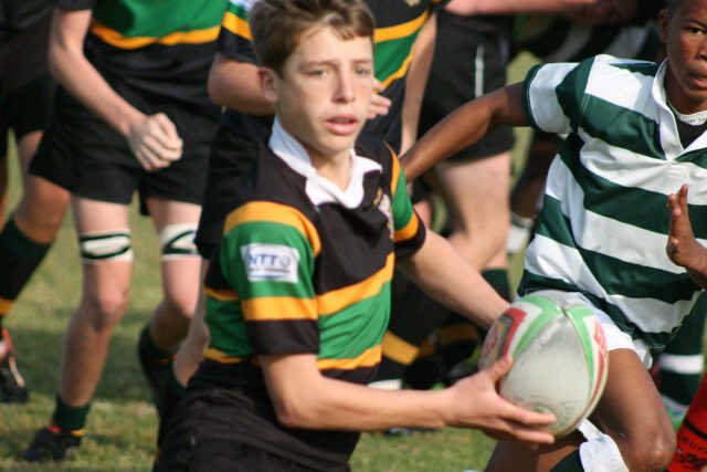 Child of God , love the game of rugby •Stay Humble•ϯ Keep Prayingϯ