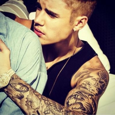 this guy @justinbieber followed me on 22.10.2014 at 11.11am // #PurposeTourStadium 10 May 2017//