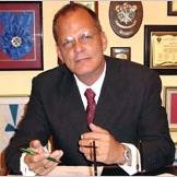 Treinta y cinco años de experiencia en Protección Integral, Prevención y Control de Pérdidas, Inteligencia y Contra-inteligencia Policial y Policía Científica,