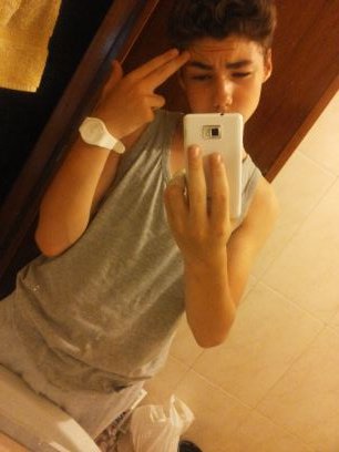 ton_homme_'s profile picture. ftghygtvgbyhbyuhjnyu