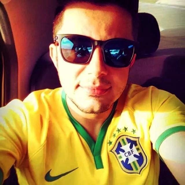 A conseqüência do destino é o amor, pra sempre vou te amar.  ...Que o meu amor não será passageiro. Te amarei de janeiro a janeiro ate o mundo acabar 3