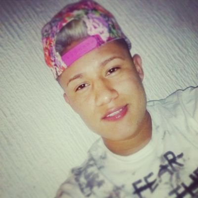 Yo solo se por lo que eh pasado, a si que puedo juzgarme oh aplaudirme cuando se me inchen las ganas ;)