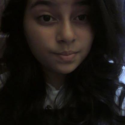 Sou estranha porém legal,curto Rock e sou viciada em livros... ❥♩♭