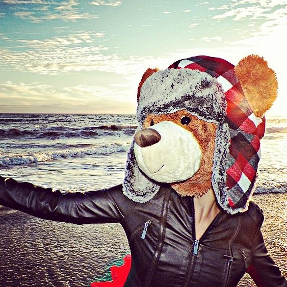 The bear is really me. This profile's meant to bring meaningful happiness to the live of others.
We're all fabulous, let's do this.