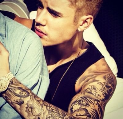 Cuenta de hechos dedicados a Justin y ________. Deja que tu imaginación te guíe y que nuestros imaginas te muestren un mundo paralelo donde nada es imposible. ✨