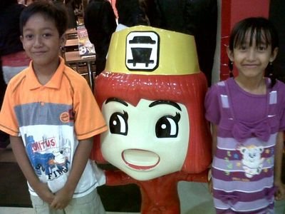 Lala_fanpages's profile picture. Hai , @Lala_fanpages ....Lala mau berangkat sekolah nih ....Kalian ngapain ???? .....
follow back ya....bye....@Lala_fanpages forever