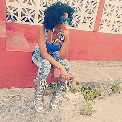 Ayee!!• MY name is Manasha my frenz call me kiki boo☺||need more characters 2 describe me :p||#teamfreakout✗||sample by myself• I love God♥☀