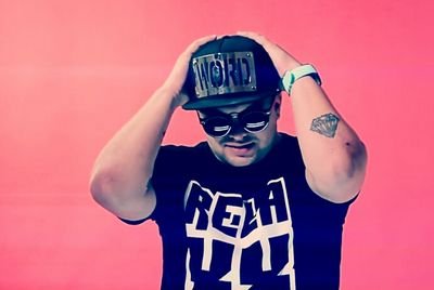 Cantante - Productor - Soñador...! #TOMMYVILCHEZ2014