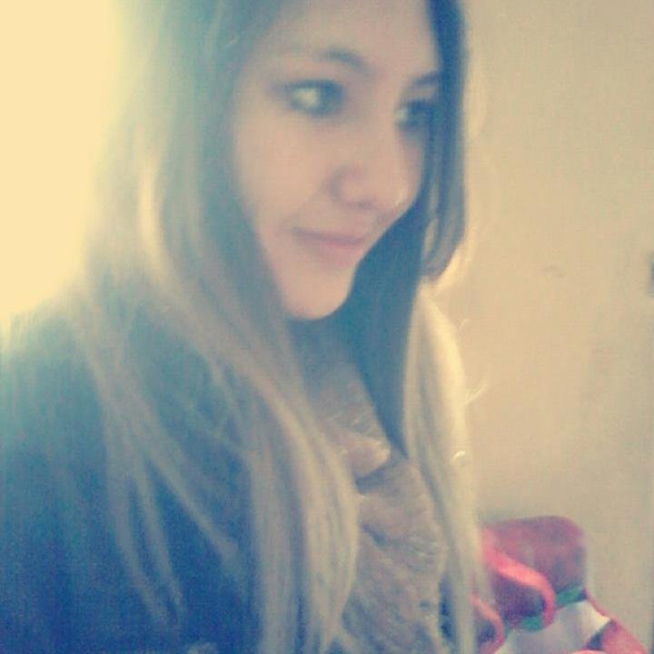 Aunque tu principio aya sido pequeño tu postrer estado sera grande.Transitando el camino angosto  ¿La música? adoracion por siempre ,Ve por tus sueños ♥ Glory !