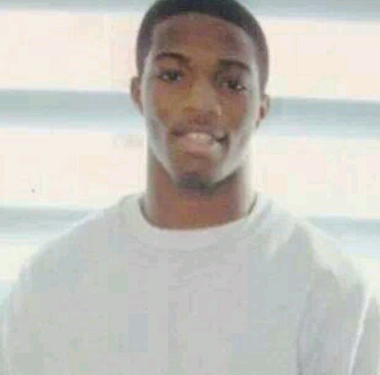 I'm an up n comin rapper. free my boy breezy