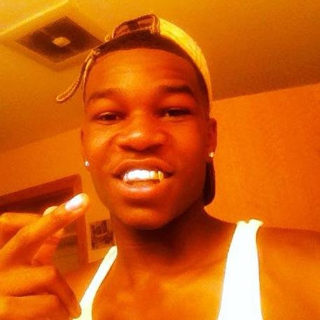 Cant shit faze me hustle hard ain't shit lazy cant shit play me not even a bitch i'm crazy |Yo Bitch Type Fr.|