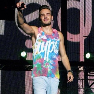 please give @duetziams a follow! she loves you and would really appreciate it!
