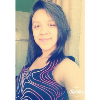 Sensivel, durona o nada e o inteiro, humildemente marrenta , discretamente ciumenta ♪