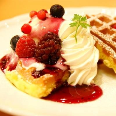 素敵なカフェとスイーツなどをご紹介します。あなたにピッタリなカフェを見つけて贅沢な時間を過ごしてください。フォロー、RTお願いします♡