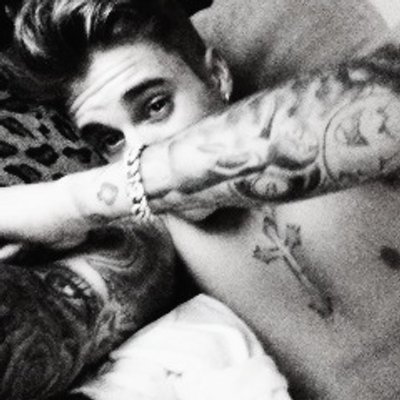 ItsBizzle93's profile picture. Oh. hey