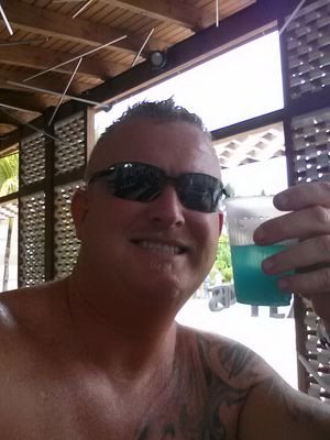 doubledeuce17's profile picture. :)