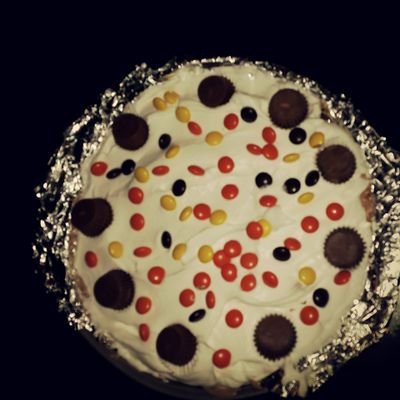 Homemade food. I take requests at 765-465-9517. Cakes, cupcakes, brownies, cookies, pies, and just about everything else. Get ahold of me. :)