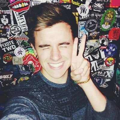 caylencrumpet's profile picture. I MET 3/6 AND HUGGED MY SUNSHINE